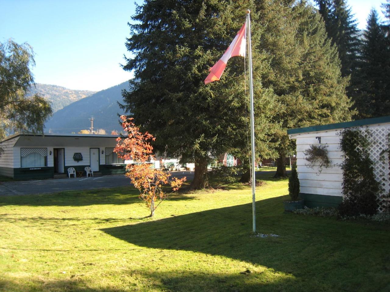 Reno Motel Salmo Extérieur photo